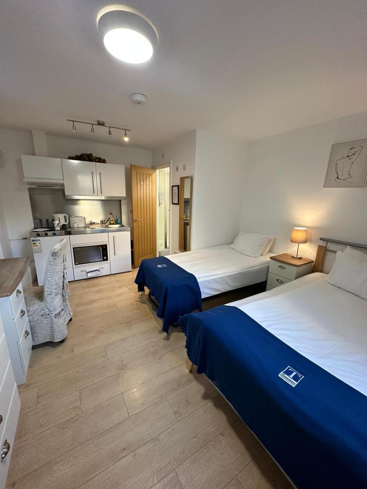 The Tas Suites - Tas Accommodations Cambridge  Ngoại thất bức ảnh
